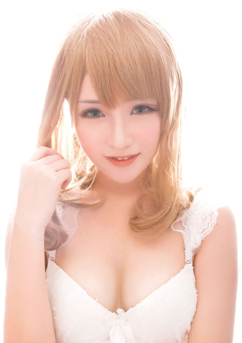 甜美粉嫩mm香艳私房照片