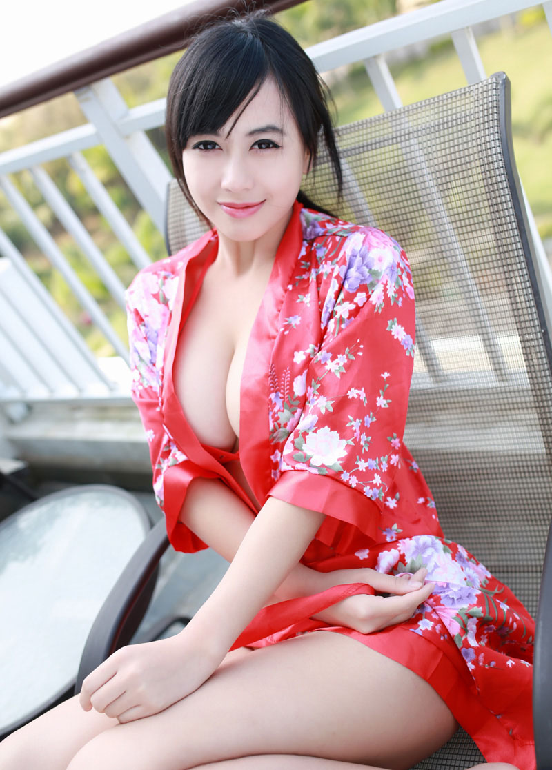 性感白嫩姐妹花的诱惑侗体