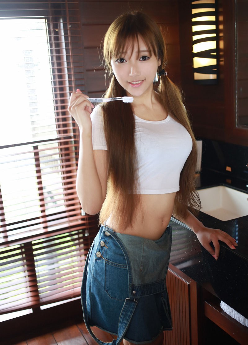 清纯系美女王馨瑶清凉性感写真